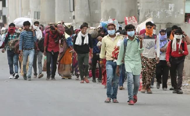 Lockdown in India : यूपी में फंसे बिहार के लोगों की मदद के लिए हेल्प डेस्क स्थापित, एक फोन पर मिलेगी मदद