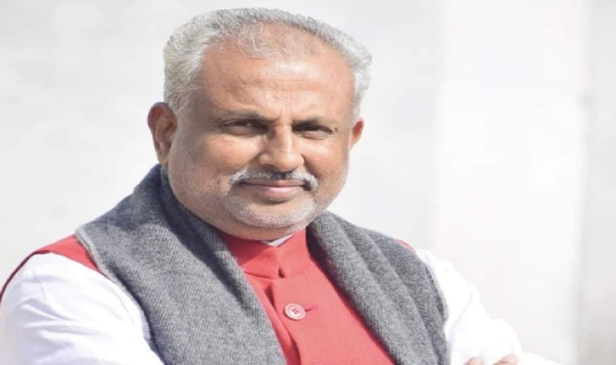 अलीगढ़ में योगी सरकार के राज्यमंत्री रघुराज सिंह बोलें- अडानी की भी कराएंगे जांच