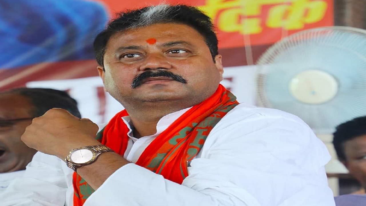 बिहार: 'हार्ट अटैक हो जाएगा सर..' CO ने कहा- भाजपा विधायक राजू सिंह ने पीटा, MLA पर केस दर्ज