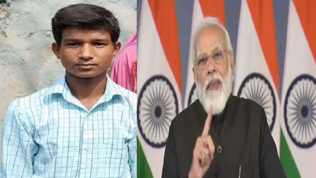 राष्ट्रीय बाल पुरस्कार: बिहार के धीरज ने मगरमच्छ से भिड़कर भाई को बचाया, पीएम मोदी से कहा- बनूंगा फौजी राष्ट्रीय बाल पुरस्कार: बिहार के धीरज ने मगरमच्छ से भिड़कर भाई को बचाया, पीएम मोदी से कहा- बनूंगा फौजी