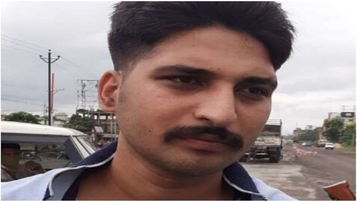 झारखंड के जमशेदपुर से दारोगा मोहन कुमार 10 हजार घूस लेते गिरफ्तार, रिश्वत नहीं देने पर दी थी ये धमकी झारखंड के जमशेदपुर से दारोगा मोहन कुमार 10 हजार घूस लेते गिरफ्तार, रिश्वत नहीं देने पर दी थी ये धमकी