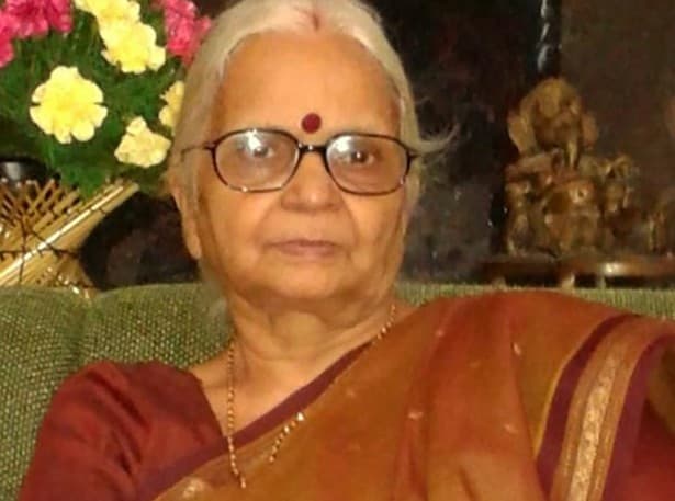 स्मृति शेष : किसी न किसी प्रोग्राम के बहाने रांची आना-जाना लगा रहता था गोवा की पूर्व राज्यपाल मृदुला सिन्हा का स्मृति शेष : किसी न किसी प्रोग्राम के बहाने रांची आना-जाना लगा रहता था गोवा की पूर्व राज्यपाल मृदुला सिन्हा का