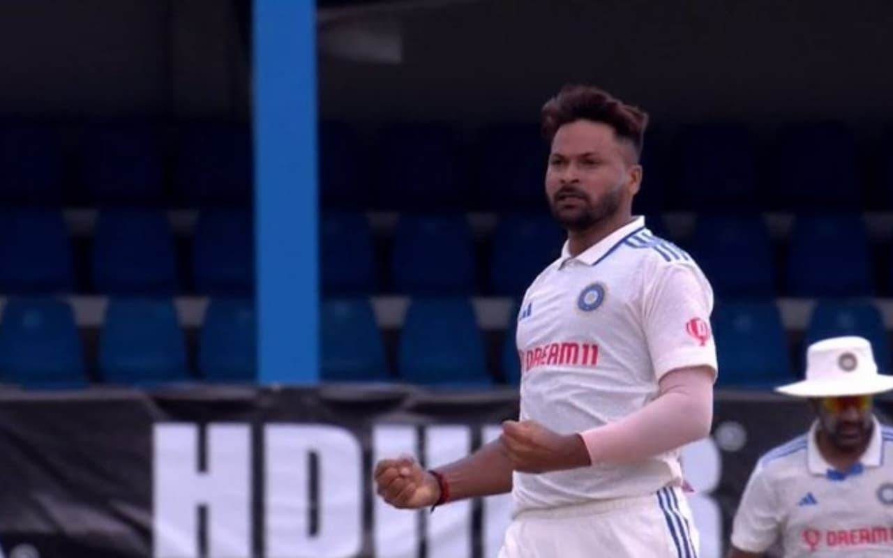IND vs WI: मुकेश कुमार के प्रदर्शन से गदगद हुए टीम इंडिया के बॉलिंग कोच, तारीफ में कही बड़ी बात IND vs WI: मुकेश कुमार के प्रदर्शन से गदगद हुए टीम इंडिया के बॉलिंग कोच, तारीफ में कही बड़ी बात