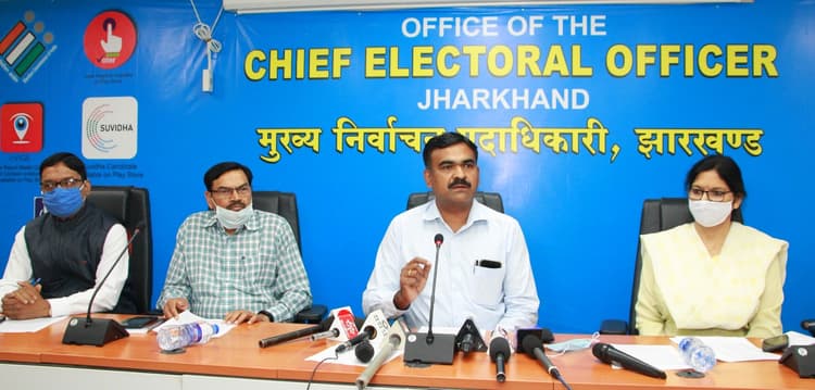 Voter Card News : देशभर में मान्य होगा इलेक्ट्रॉनिक वोटर आईडी कार्ड, इसके लिए ये होगा जरूरी, ई-एपिक से ऐसे डाउनलोड करें मतदाता पहचान पत्र