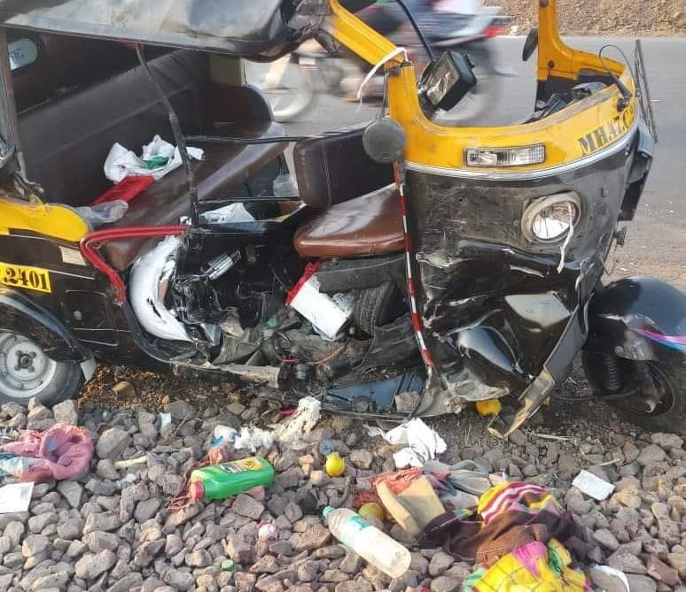 मुश्किल में झारखंड के प्रवासी : तेलंगाना में गढ़वा की महिला श्रमिक की मौत, मुंबई से गिरिडीह आ रहा ऑटो दुर्घटनाग्रस्त