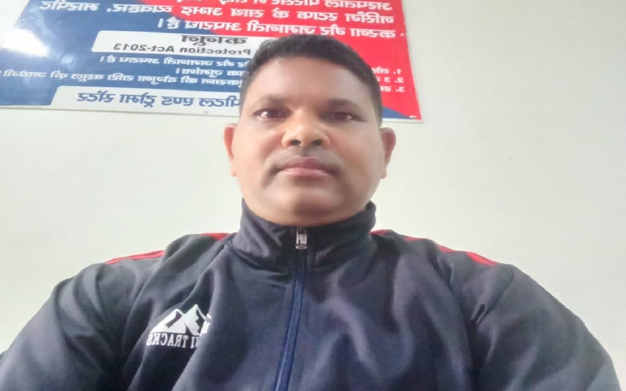 दिल्ली में पोस्टेड आर्मी जवान की गुमला में घर में घुसकर हत्या, पत्नी घायल, बाल-बाल बचा तीन साल का मासूम