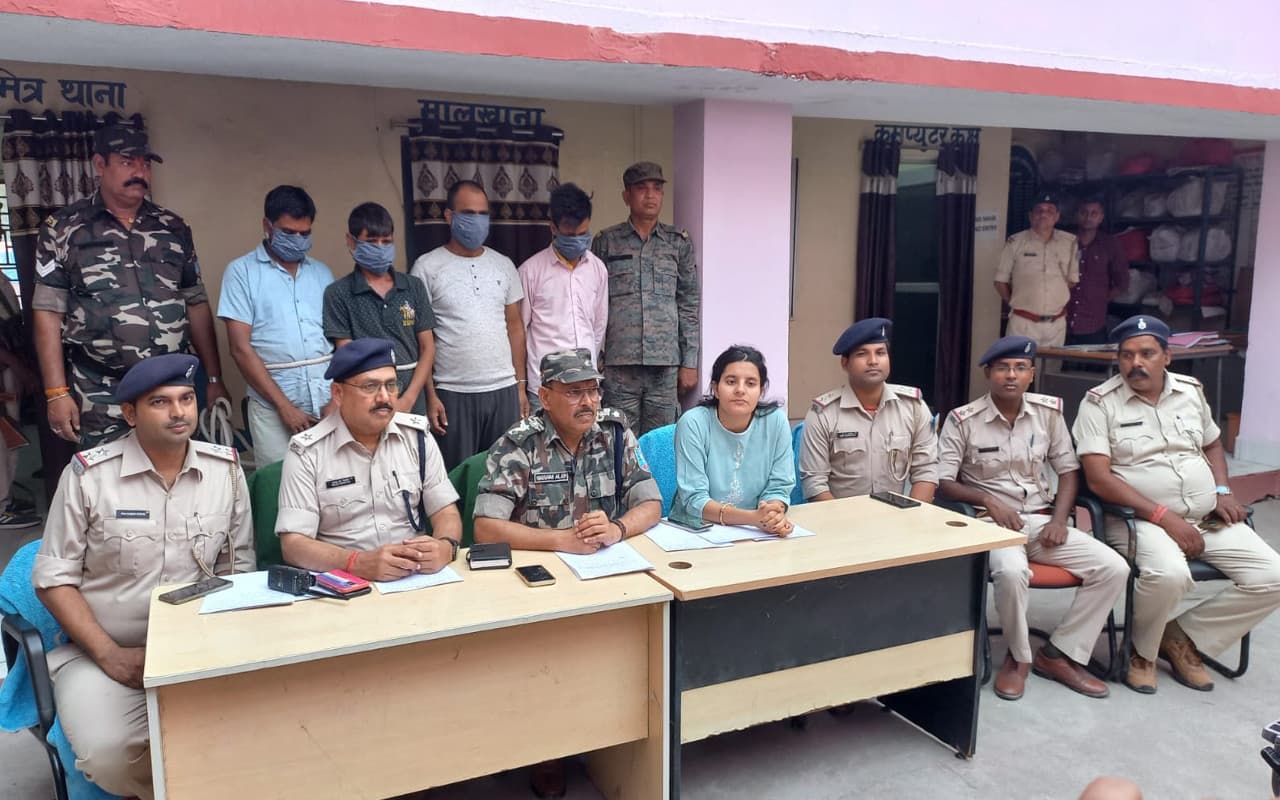 झारखंड : रांची में गैस सिलेंडर चोर गिरोह का खुलासा, 101 सिलेंडर के साथ 4 आरोपी गिरफ्तार