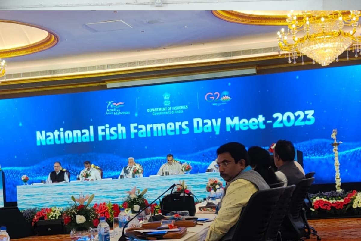 केंद्रीय मंत्री पुरुषोत्तम रूपाला से एक्वा पार्क निर्माण को लेकर कृषि सचिव अबू बकर सिद्दीकी ने मांगी मदद