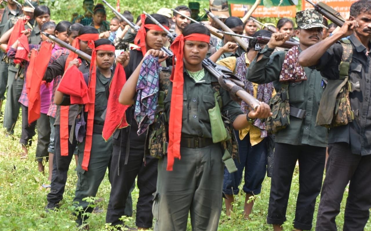 Jharkhand Naxal News: नक्सली गतिविधि को लेकर झारखंड पुलिस अलर्ट, जवानों के लिए विशेष एडवाइजरी जारी