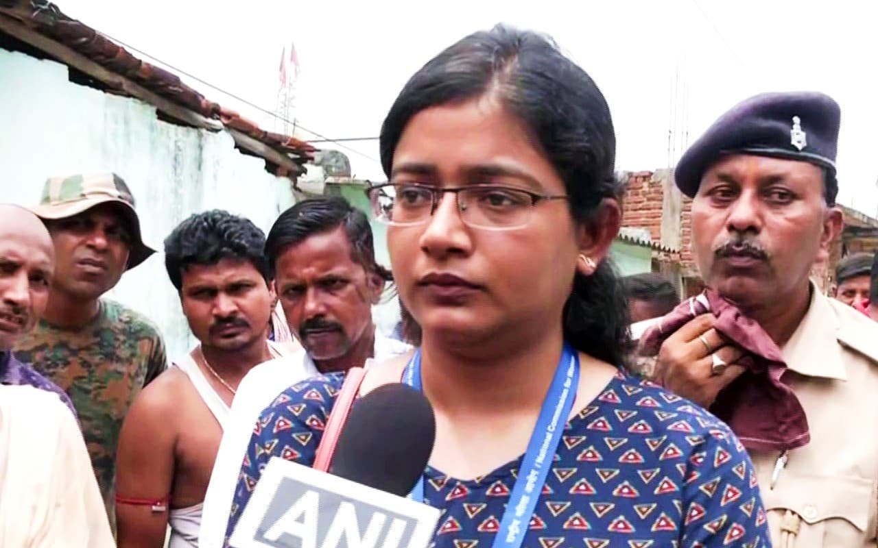 महिला आयोग की फैक्ट फाइंडिंग कमेटी ने दुमका में कहा, पीड़िता का फोटो हो रहा है वायरल, रोकें