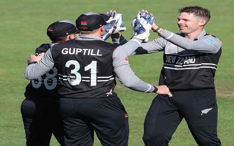 NZ vs Ire Highlights: न्यूजीलैंड ने आयरलैंड को हराकर सेमीफाइनल में किया प्रवेश, 35 रन से जीता मैच