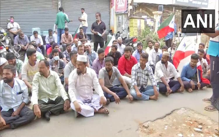 PFI Protest In Pune: विरोध प्रदर्शन के दौरान 'पाकिस्तान जिंदाबाद' के नारे! पुलिस ने लिया हिरासत में