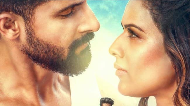 ट्रांसपेरेंट ड्रेस के बाद निया शर्मा ने शेयर की मोनोकिनी में बोल्ड फोटो, 'नागिन' एक्ट्रेस समंदर किनारे यूं आई नजर