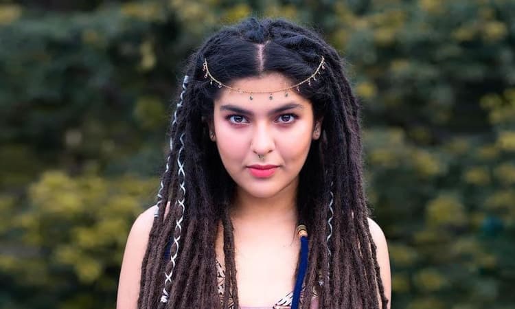 Taarak Mehta Ka Ooltah Chashmah की 'सोनू भिड़े' की इन अदाओं पर फिदा हुए फैंस, लेटेस्ट तसवीर वायरल