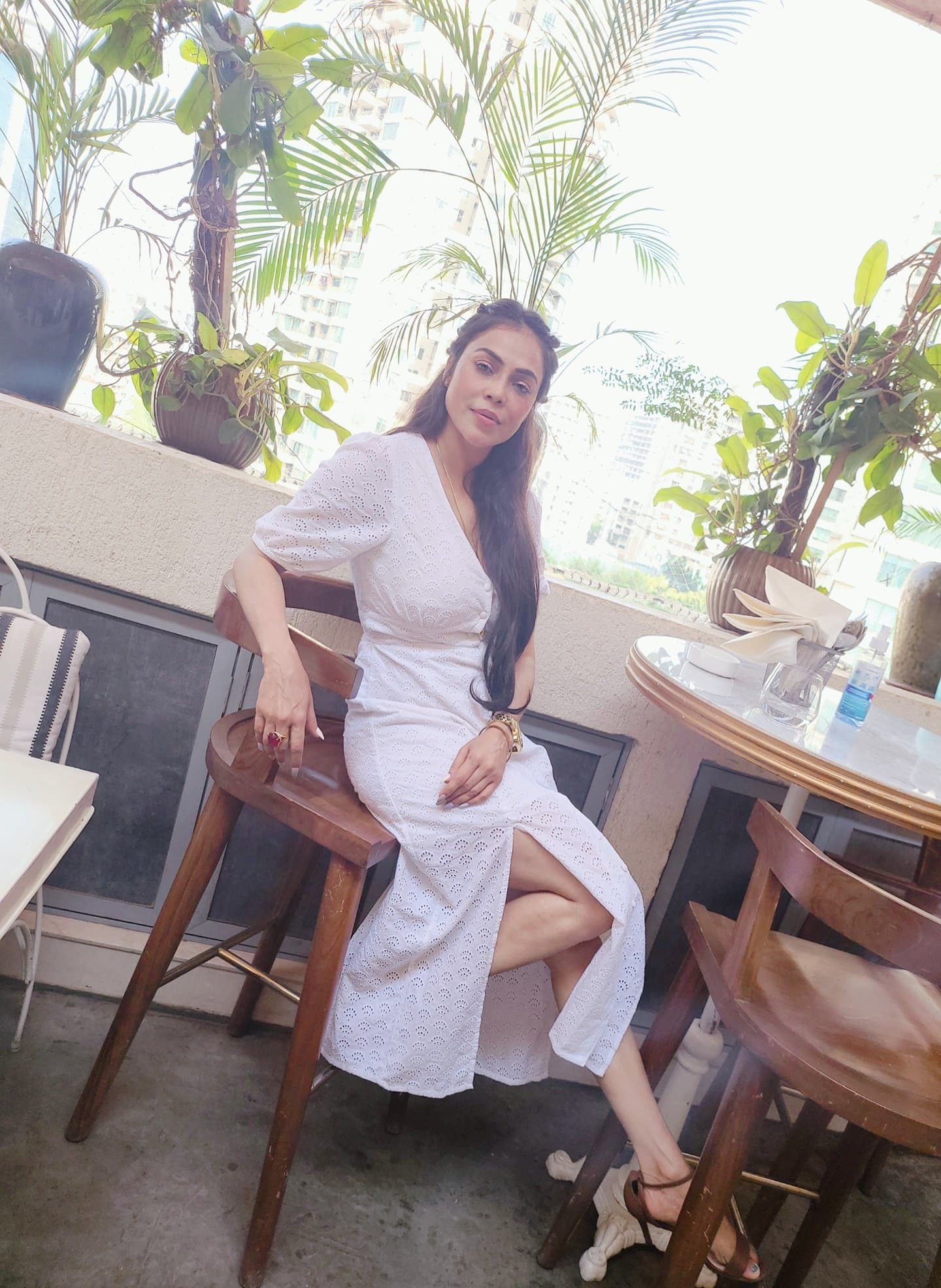 अभिनेत्री निकिता रावल से गनप्वाइंट पर सात लाख की लूट, खुद को किया था अलमारी में बंद