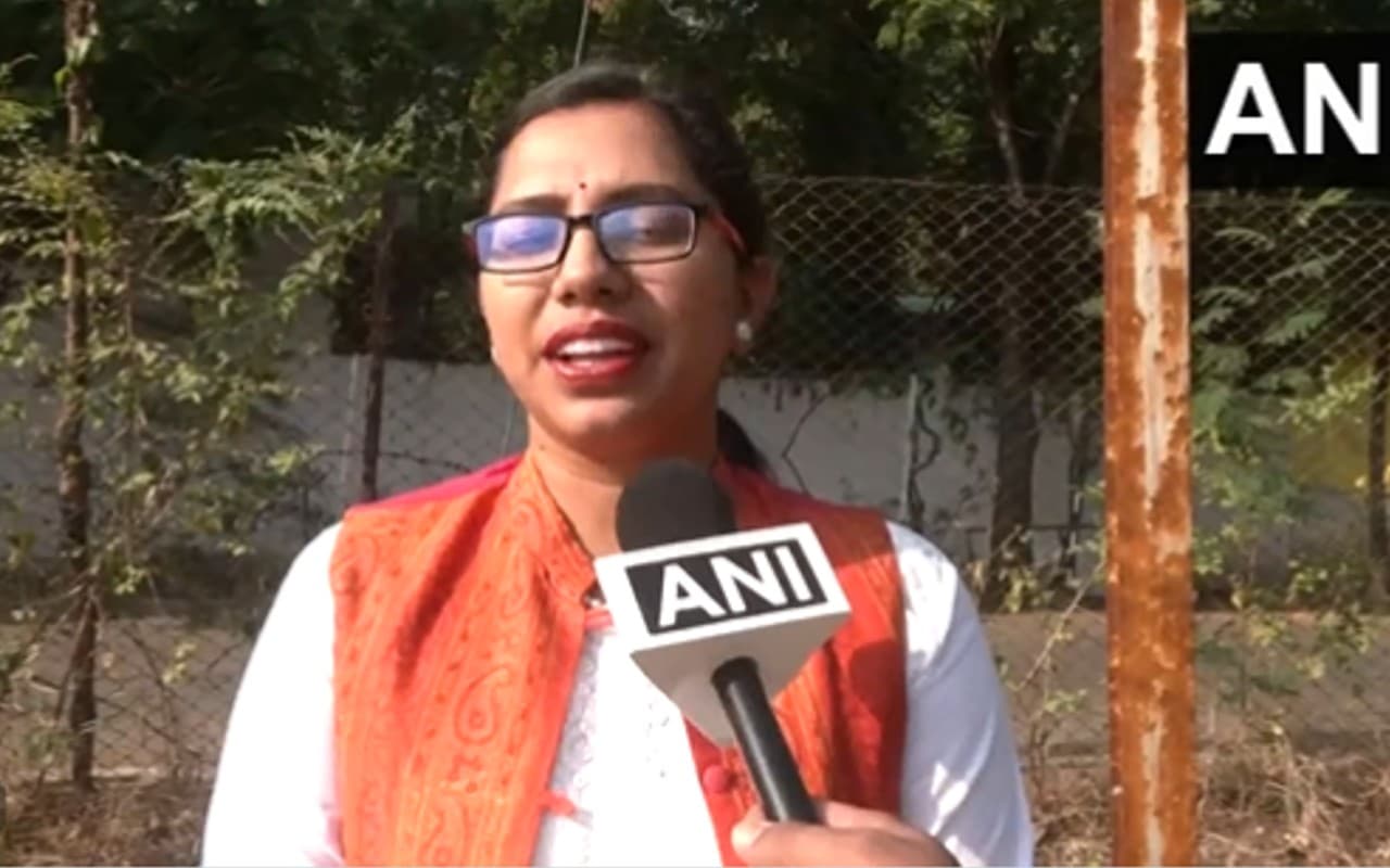 मध्य प्रदेश: कांग्रेस ने नहीं दिया टिकट तो क्या करेंगी पूर्व एसडीएम निशा बांगरे, जानें कमलनाथ से क्या हुई बात