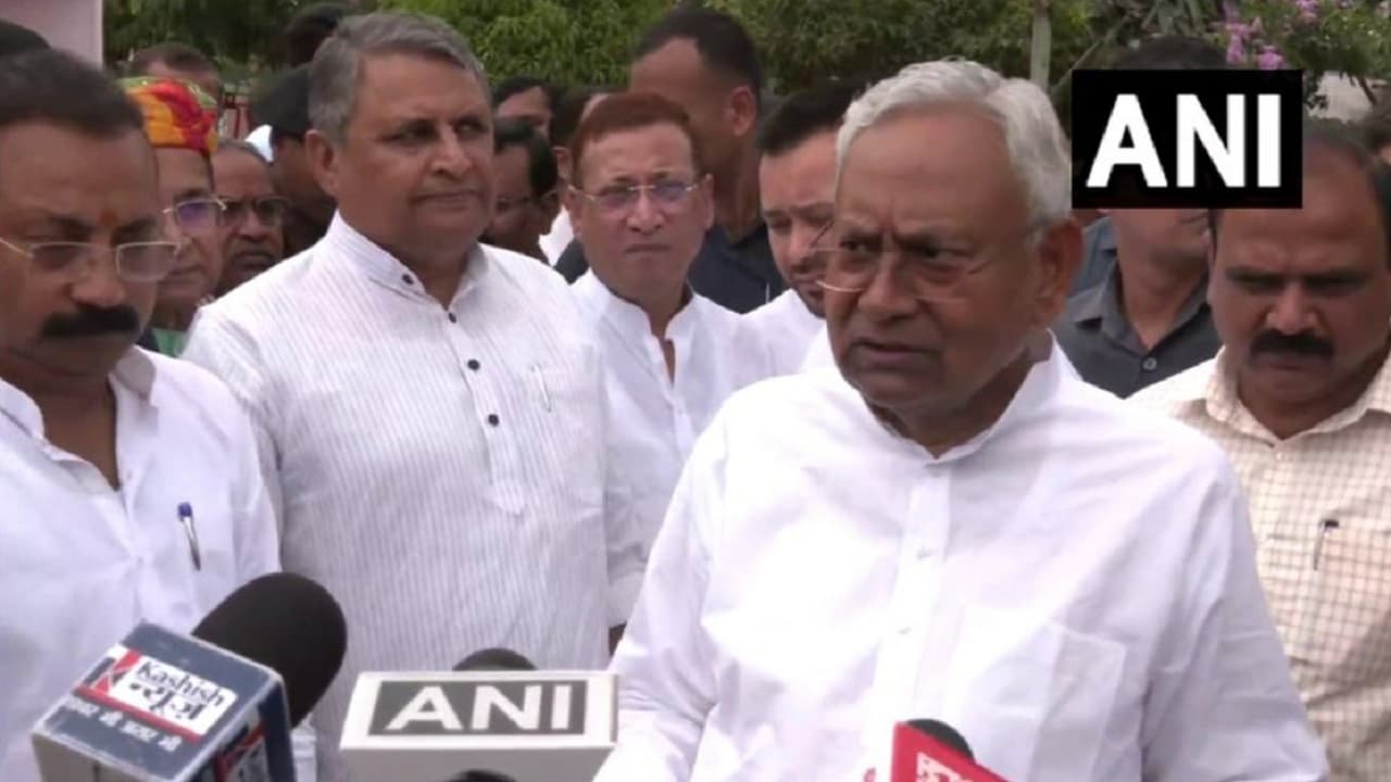 जदयू के प्रखंड अध्यक्षों के साथ तीन घंटे तक चली नीतीश कुमार की बैठक, लोकसभा चुनाव के लिए मिला टास्क