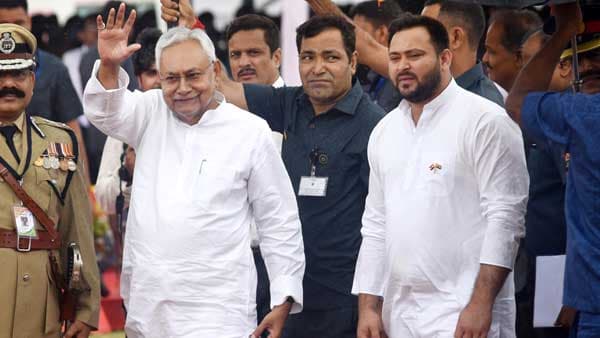 कुढ़नी उपचुनाव: CM नीतीश कुमार और तेजस्वी यादव एक मंच से देंगे BJP को चुनौती, जुटेगा दिग्गजों का जमावड़ा