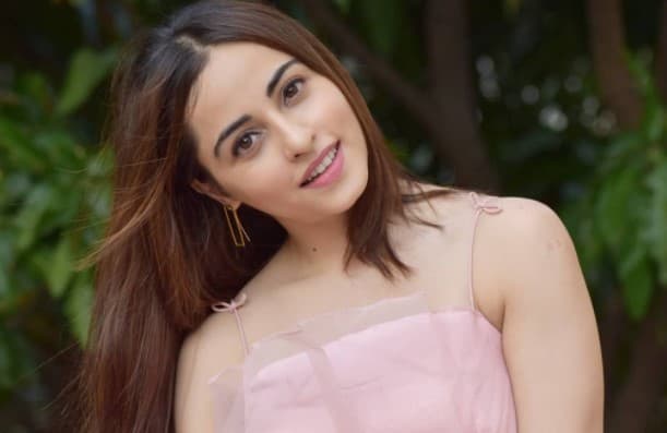 कौन हैं नियति फतनानी? Naagin 6 में निभा सकती हैं लीड रोल