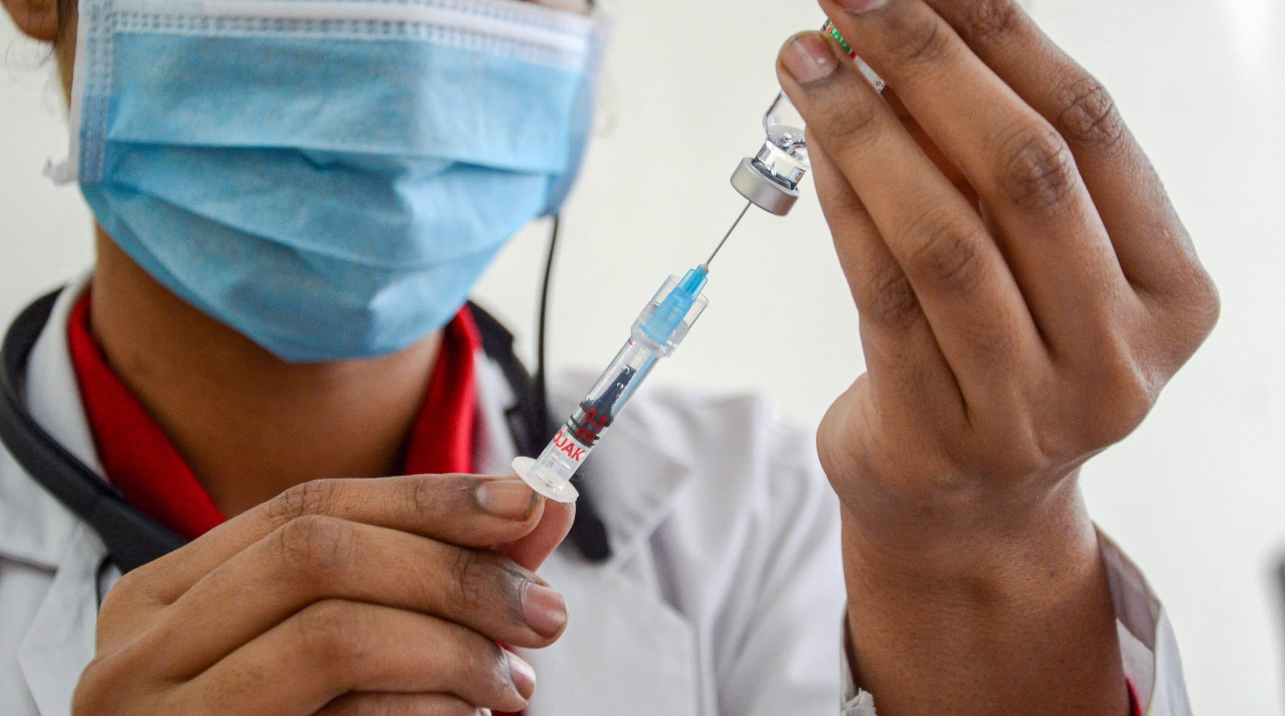 Coronavirus in Bihar : पटना से सीवान पहुंचा वैक्सीन का 40 हजार डोज, जिले में मिले 12 नये कोरोना संक्रमित