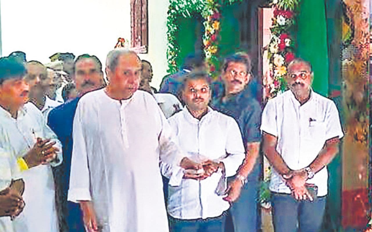90 करोड़ से बने नेताजी बस टर्मिनल का नवीन पटनायक ने किया शुभारंभ, इन वालों को होगी सहूलियत 90 करोड़ से बने नेताजी बस टर्मिनल का नवीन पटनायक ने किया शुभारंभ, इन वालों को होगी सहूलियत