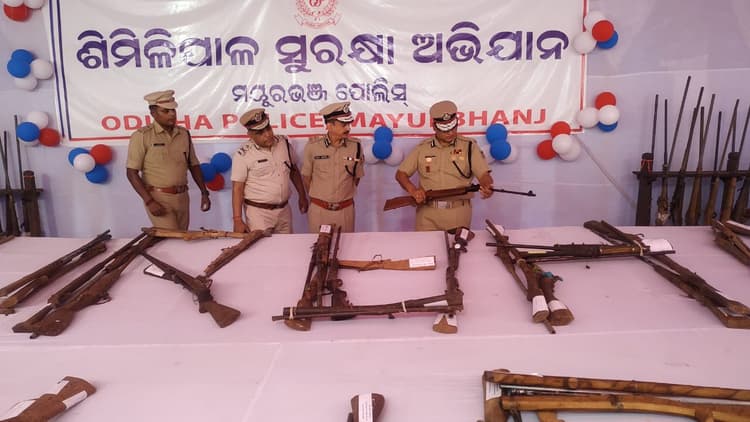 सिमलीपाल बाघ अभयारण्य में विशेष अभियान में 21 शिकारी गिरफ्तार, 165 हथियार जब्त, ब्रह्मपुर में तेंदुए की मौत