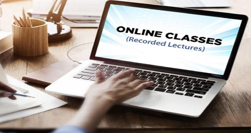 टॉप 38 यूनिवर्सिटी से अब कर सकेंगे ऑनलाइन डिस्टेंस कोर्स, घर बैठे ही टॉप लेवल के शिक्षकों से कर सकेंगे पढ़ाई