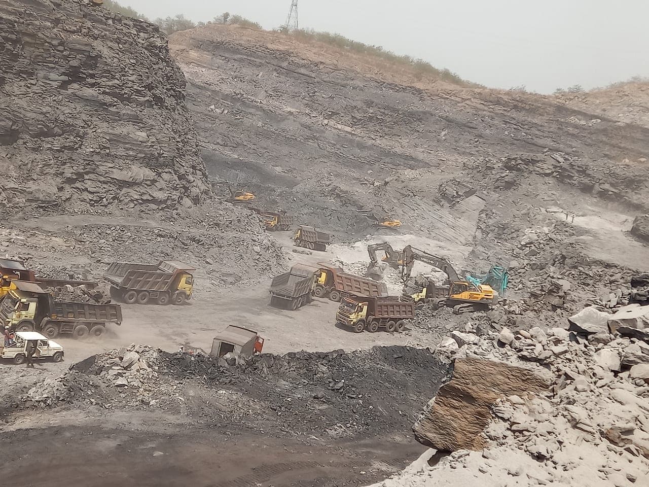 Surda Mines: माइनिंग चालान नहीं मिलने का रोना रो रहा प्रबंधन, वार्ता विफल, 12 सितंबर को ICC का हुड़का जाम