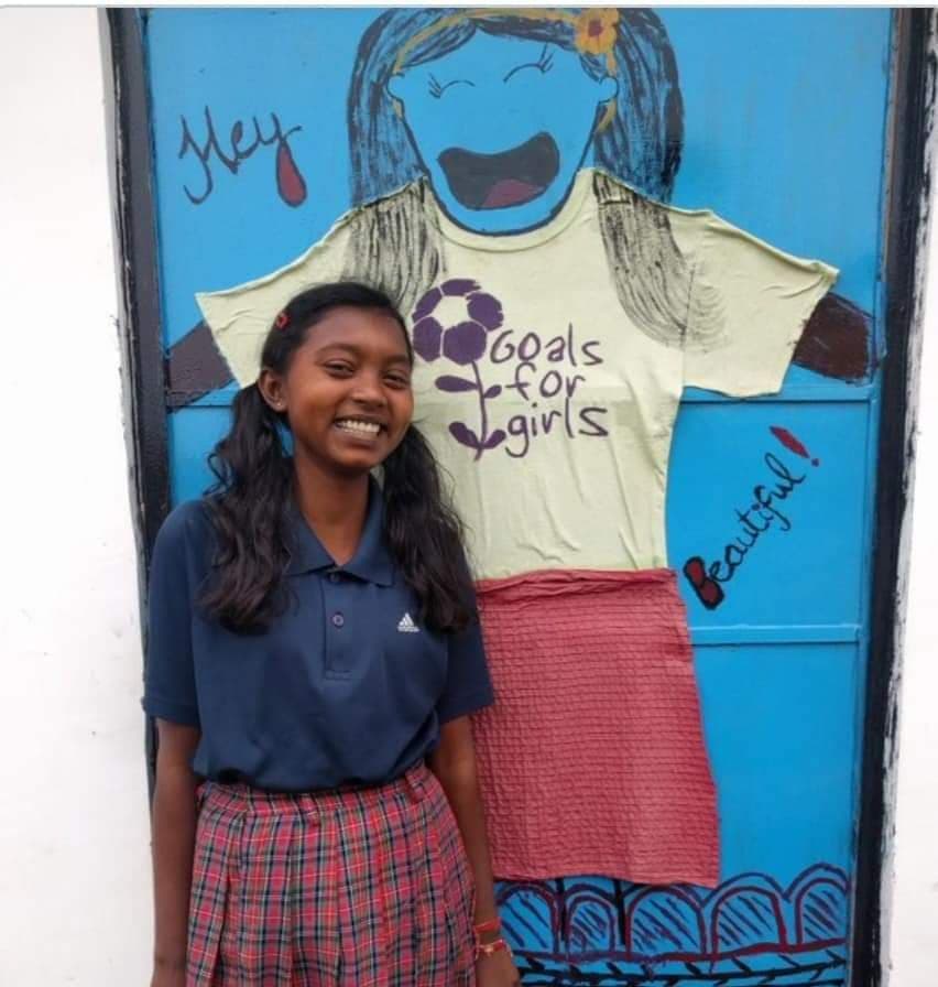 शॉर्ट्स पहनने पर रांची की जिस फुटबॉल खिलाड़ी सीमा का लोग उड़ाते थे मजाक, अब वह हार्वर्ड यूनिवर्सिटी में पढ़ेगी