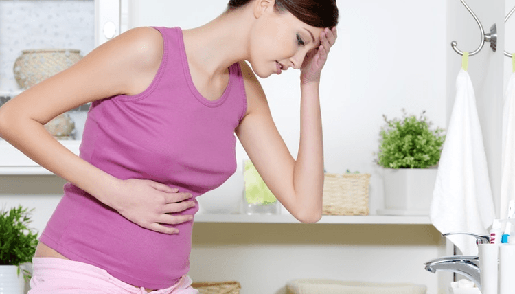 प्रेगनेंसी के दौरान उल्टी, मतली जैसे मॉर्निंग सिकनेस से परेशान हैं तो ये उपाय करें