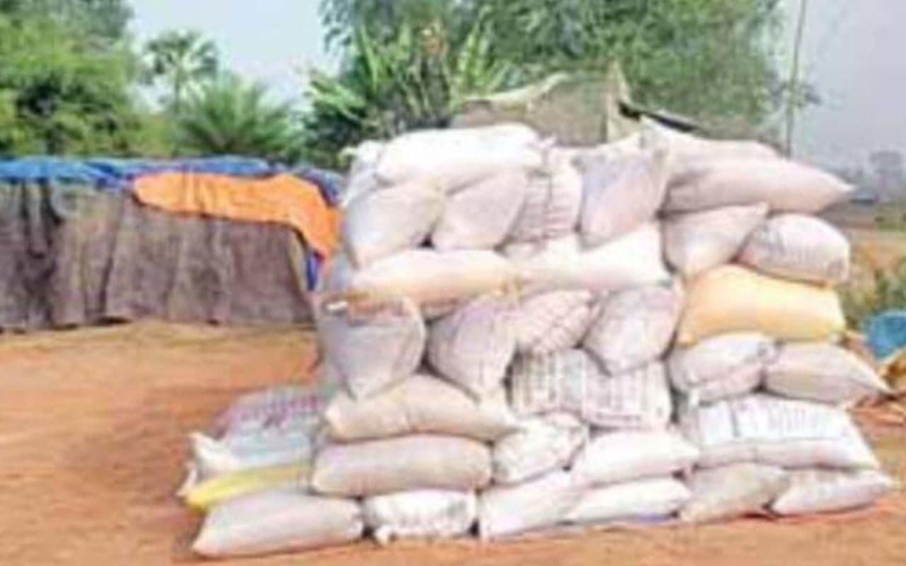 धान खरीद का खेल : झारखंड से 1400 में खरीदकर ओड़िशा में 2040 रुपये में बेच रहे माफिया, किसानों को इतना कमीशन