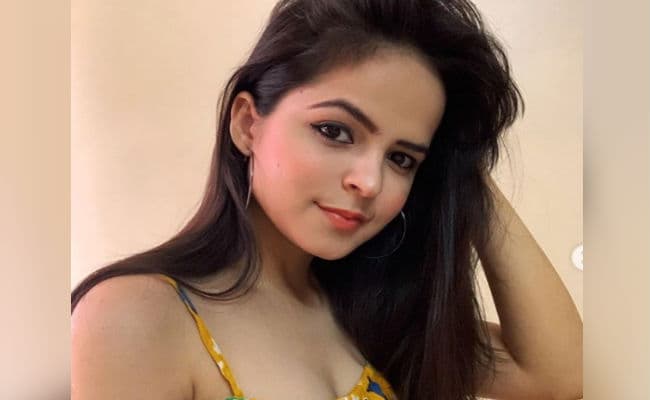 Taarak Mehta Ka Ooltah Chashmah : भिड़े की बेटी 'सोनू' ने कश्मीरी लुक से फैंस को बनाया दीवाना, बोले- 'ये वाली गुलाबो टप्पू...'