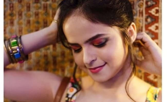 Taarak Mehta Ka Ooltah Chashmah : सोनू भिड़े ब्लू ड्रेस में दिखीं बेहद बोल्ड, फैंस ने कमेंट में लिखा, जबदस्त क्लिक...