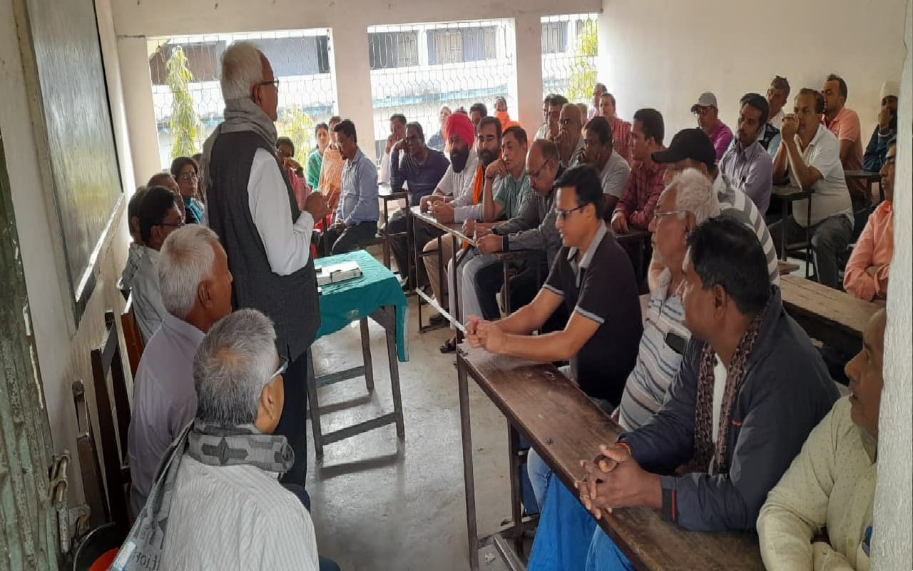 West Bengal : हिंदी भाषियों ने लिया निर्णय : कम्युनिटी सेंटर मिले पानागढ़ हिंदी हाई स्कूल को West Bengal : हिंदी भाषियों ने लिया निर्णय : कम्युनिटी सेंटर मिले पानागढ़ हिंदी हाई स्कूल को