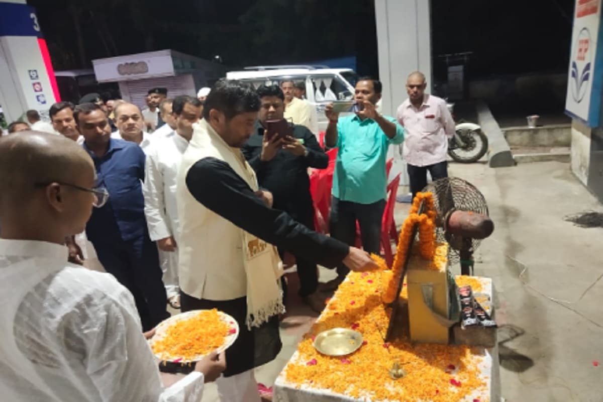 देवघर में केंद्रीय मंत्री पशुपति पारस ने लोकसभा चुनाव में 300 से अधिक सीटें जीतने का किया दावा