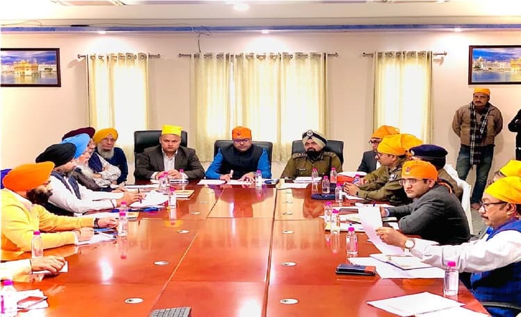 पटना में प्रकाश पर्व की तैयारी शुरू, संगत के लिए चलेगी स्टीमर, राजगीर के लिए हर दिन बसों का होगा परिचालन
