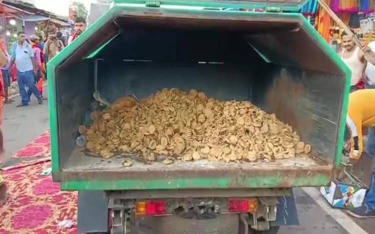 श्रावणी मेला 2023 : बासुकीनाथ में 5000 किलो नकली खोआ और पेड़ा जब्त, इलेक्ट्रॉनिक तराजू में किया जा रहा हेरफेर