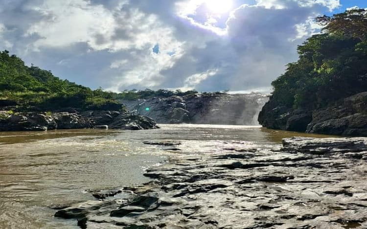 Jharkhand Tourism: प्राकृतिक छटा का दीदार करना है तो खूंटी के पेरवांघाघ फॉल आइये, देखें तस्वीर