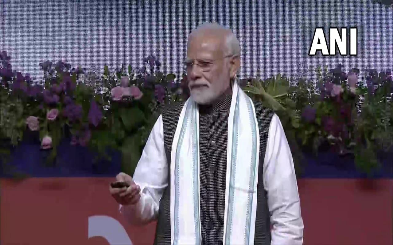 Deesa Airbase: PM मोदी ने दीसा एयरबेस की रखी आधारशिला, दुश्मन के लिए साबित होगी आग की दीवार! जानें खासियत