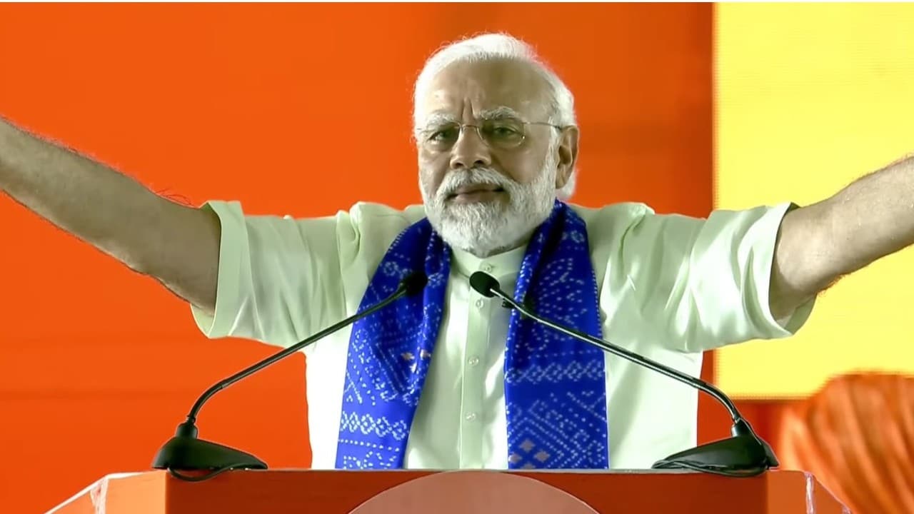 हैदराबाद में PM नरेंद्र मोदी की विजय संकल्प सभा, कहा- तेलंगाना में भी जनता चाहती है डबल इंजन की सरकार
