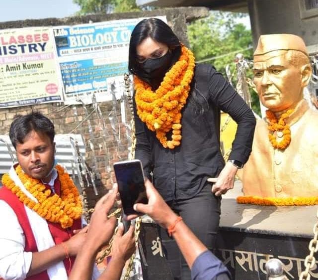 जानिए Pushpam Priya के इस JNU से पढ़े कैंडिडेट के बारे में, जो Tej Pratap के ससुर को दे रहे हैं चुनौती