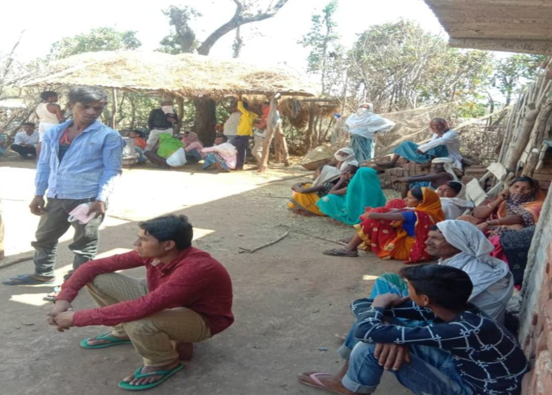 झारखंड सरकार ने राज्य के बाहर 7,049 जगहों पर फंसे 4 लाख से अधिक मजदूरों के रहने-खाने की व्यवस्था की