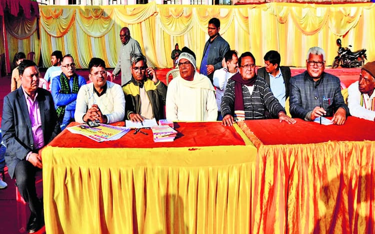 देवघर में सज-धजकर तैयार हुआ किताबों का संसार, सांसद निशिकांत दुबे करेंगे 20वां पुस्तक मेले का उद्घाटन