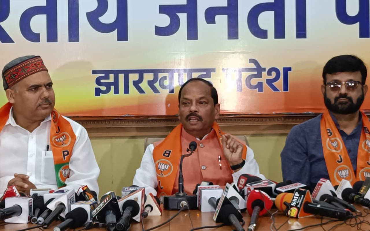 हेमंत सोरेन पर बरसे झारखंड के पूर्व सीएम रघुवर दास, कहा- सरकार के खिलाफ लोगों में आक्रोश