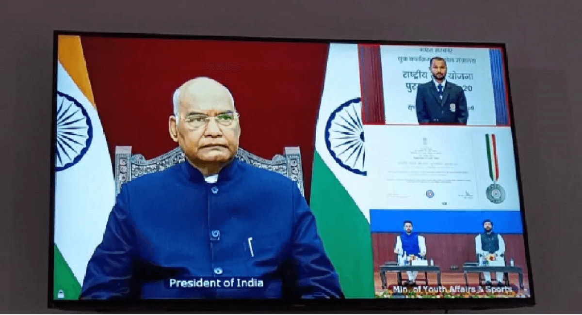 राष्ट्रीय सेवा योजना पुरस्कार : कौन हैं झारखंड के राहुल राज, जिन्हें राष्ट्रपति रामनाथ कोविंद ने किया पुरस्कृत राष्ट्रीय सेवा योजना पुरस्कार : कौन हैं झारखंड के राहुल राज, जिन्हें राष्ट्रपति रामनाथ कोविंद ने किया पुरस्कृत