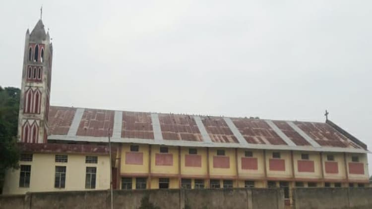 1944 में गुमला के रजावल चर्च की हुई स्थापना, 34 युवक बने पुरोहित, विदेशों में भी दे रहे अपनी सेवा