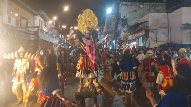 आगरा में रामबारात और जनकपुरी के लिए आती थी लाखों की भीड़, दर्जनों सिनेमा हॉल रातभर चलाते थे स्पेशल शो