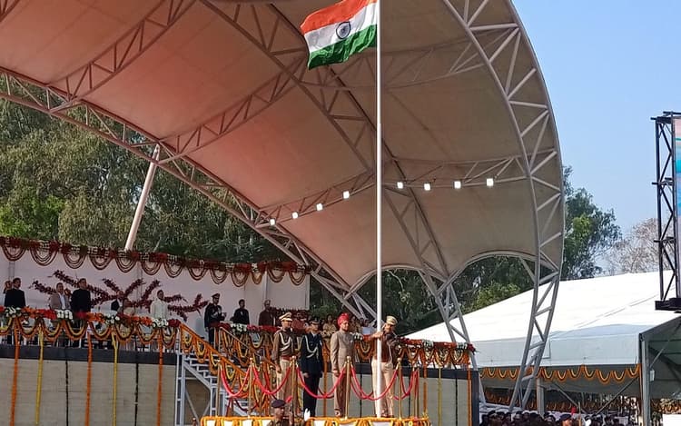 Republic Day 2023: गणतंत्र दिवस पर राज्यपाल रमेश बैस ने किसानों, मजदूरों व महिलाओं को लेकर कहीं ये बातें