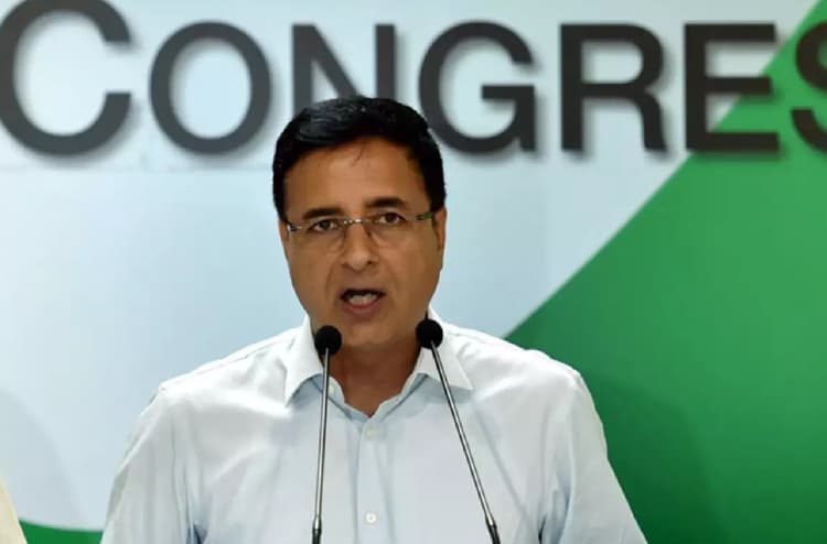 विकास दर में कमी,महंगाई में तेजी की ‘दोहरी मार' से लोग प्रभावित : कांग्रेस