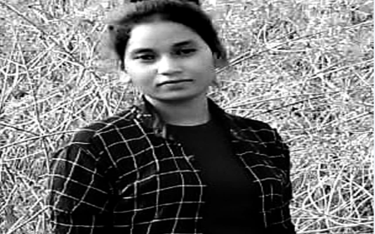Sahibganj Murder Case: रेबिका हत्याकांड का मुख्य आरोपी मैनुल को रिमांड पर लेगी पुलिस, करेगी पूछताछ Sahibganj Murder Case: रेबिका हत्याकांड का मुख्य आरोपी मैनुल को रिमांड पर लेगी पुलिस, करेगी पूछताछ